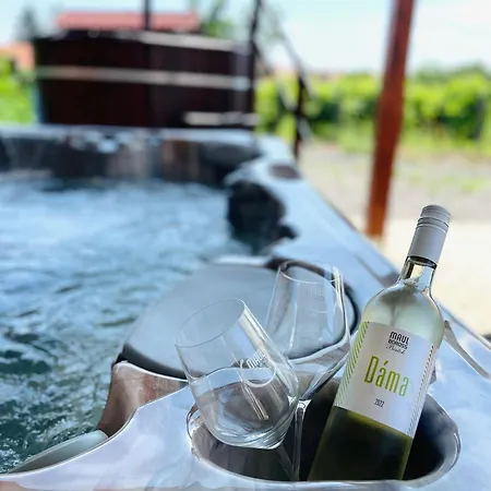 Maul - Lator Vendeghaz Pensjonat